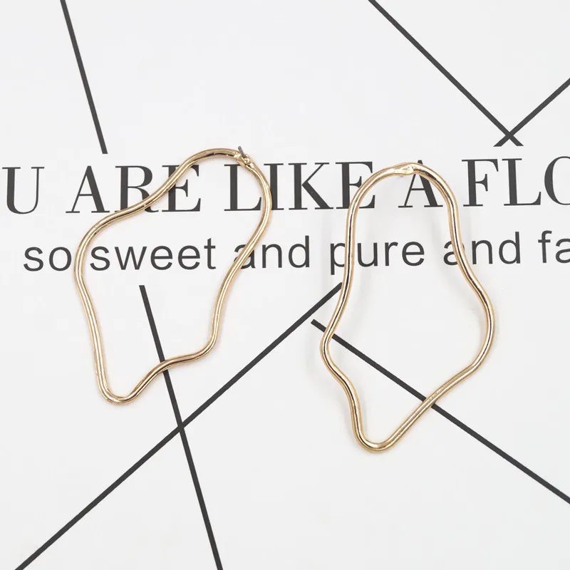 

New Personality Simple Temperament Big Geometric Statement Women's Eardrop Wedding Dress Retro Earrings Accessories Gifts