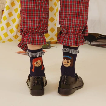 

Japanese asymmetrical cartoon little girl pattern AB socks socks mouth blue white lace creative cute girl funny happy crew socks