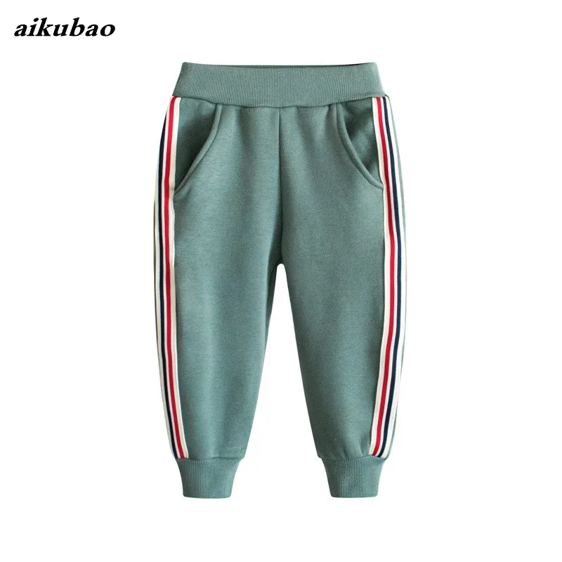 9439728390_715725253