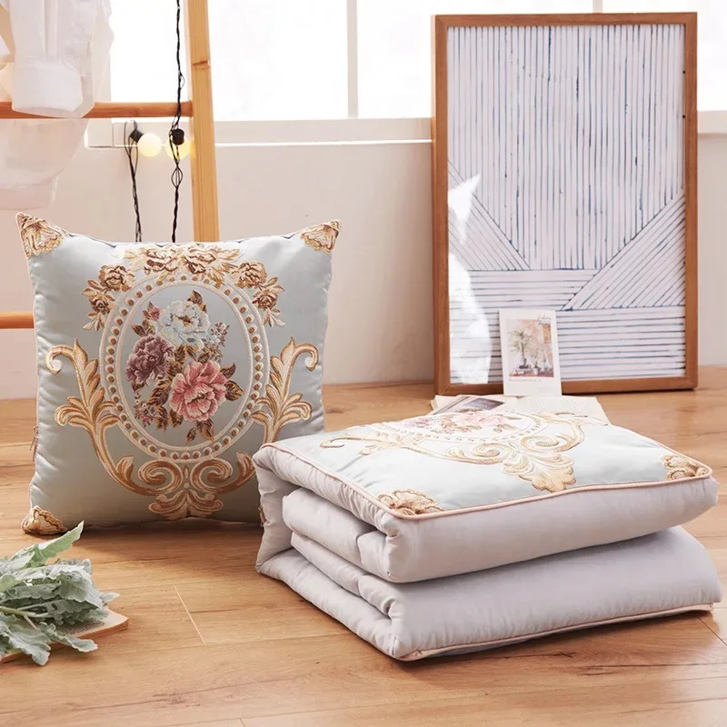 

2 in 1 Flannel Cushion Blanket Car Sofa Lumbar Throw Pillow Air Conditioning Blanket Foldable Jacquard Quilt Blanket Cushion