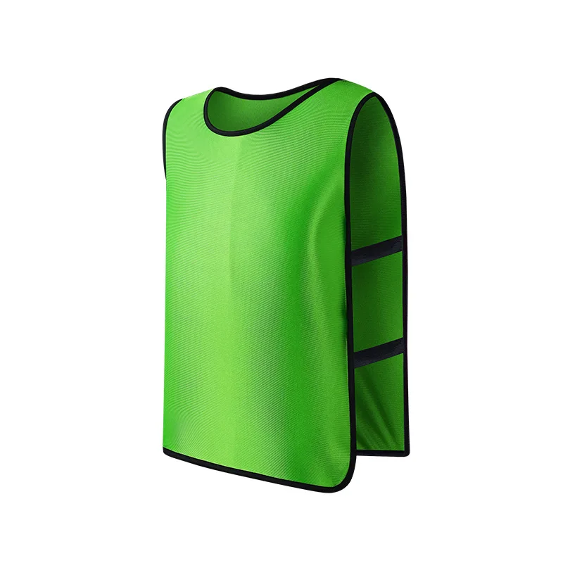 2 шт./лот Футбол жилет ультра-легкие дышащие Training Футбол Джерси Футбол обучение жилет одежда быстро сухой против костюм - Цвет: Зеленый