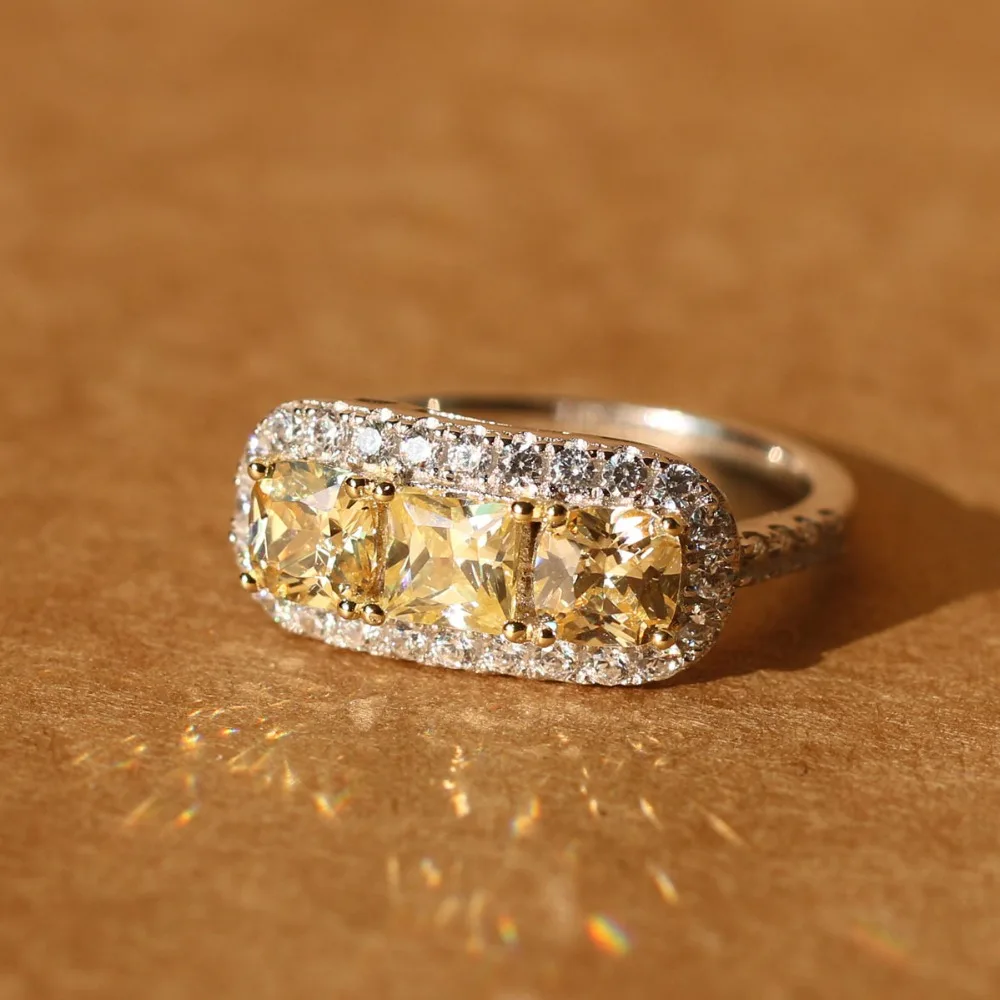 

Women 925 Sterling Silver Shiny Clear Three Zircon Stones Square Wedding Bridal Knuckle Ring Color Yellow Pink for love gift