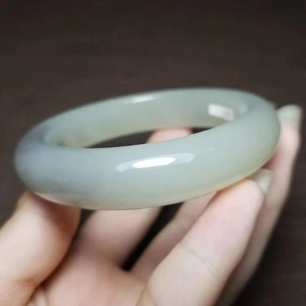 J10Qinghai material and Tian Yubing bottom purple white jade bracelet