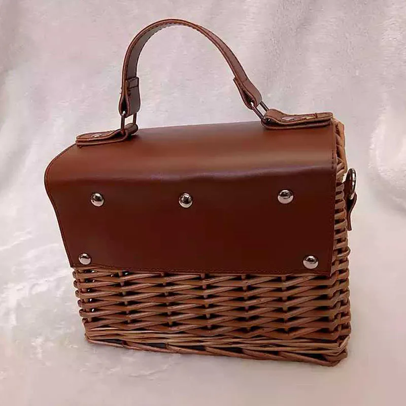 المرأة المنسوجة حقائب جلدية مربع جزيرة بالي القش السيدات Crossbody حقيبة حقائب كتف الصيف بولسا الأنثوية المرأة المنسوجة حقائب جلدية مربع جزيرة بالي القش السيدات Crossbody حقيبة حقائب كتف الصيف بولسا الأنثوية