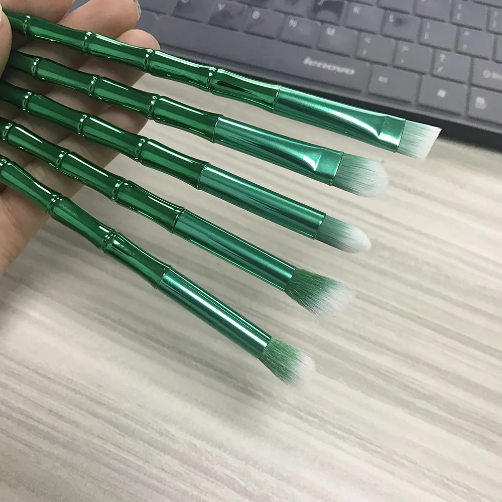 4662409495_1123288489