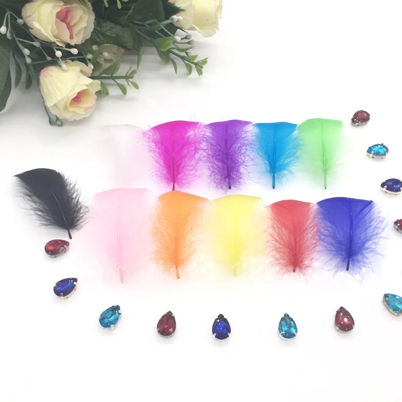 

Wholesale 50 Pcs 11 colors Goose Feather 5-8 cm Plumes For Crafts Jewelry Hats Fashion Show Dreamcatcher Clothes decorations