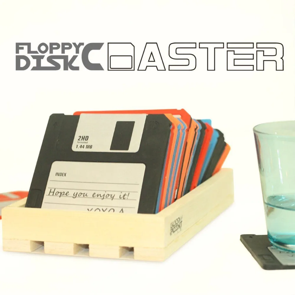 

New Arrival Set of 4 Retro 3.5 inch Floppy Disk Silicone Drink Coaster 1.44M Diskette Novelty Design Non-slip