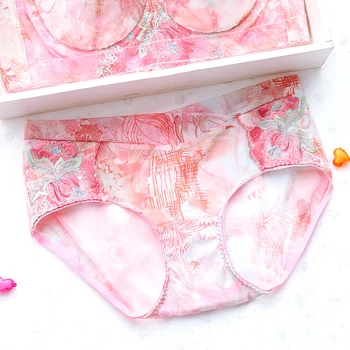 

Plus Size L XL XXL 3XL Sexy Panties For Women Underpants Embroidery Flower Lace Panties Lady Comfort Blue Pink Briefs Underwear