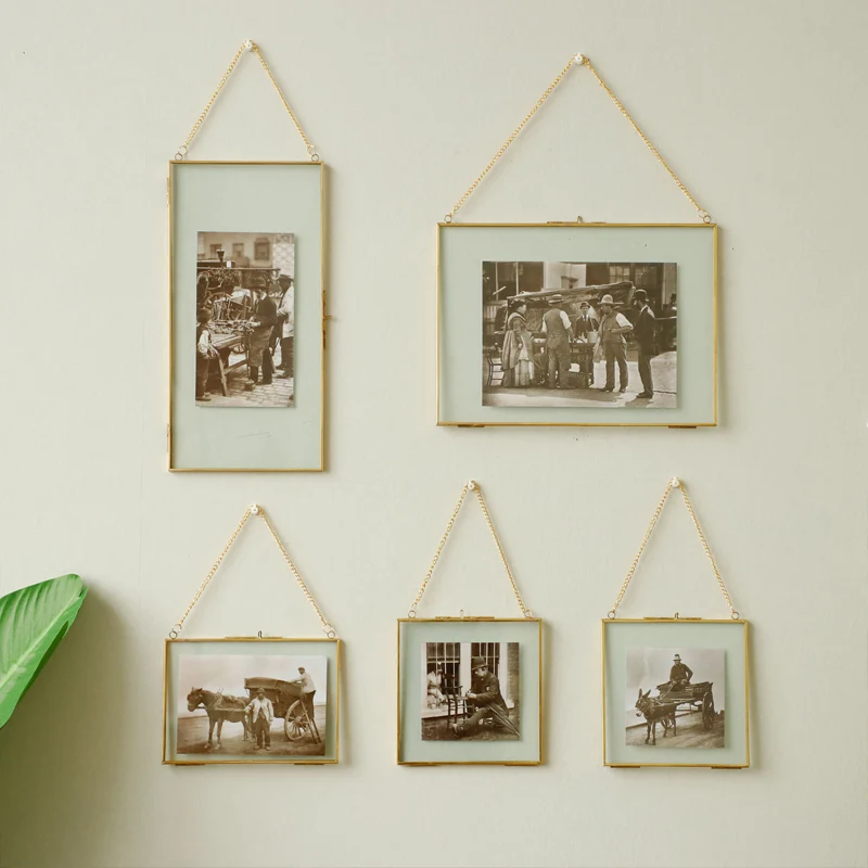 

Simple square metal edging glass photo frame, glass specimen box, creative living room wall picture frame pendant