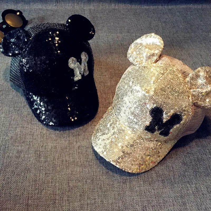 

2018 new lovely Baby Girls Sequins M letter Horn Lace Baseball Caps Children Snapback Mesh caps Adjustable Sun Hats Decoration