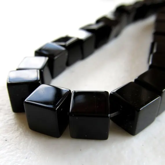 

Free Shipping! Wholesale AAA Top Quality 10mm Crystal 5601 Square Cube Beads -Black/Jet colour 144pcs