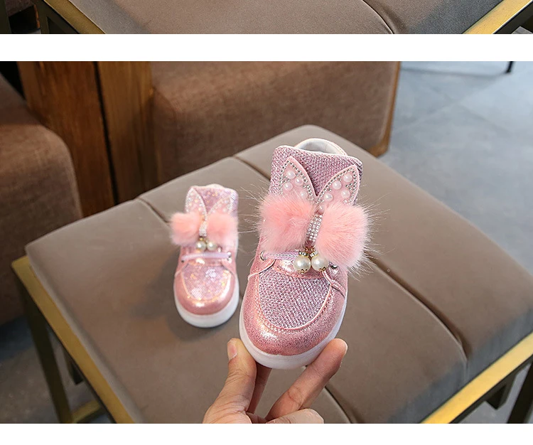 Милые светящиеся кроссовки для девочек с кроликом; детская светящаяся обувь; Новинка года; Светящиеся кроссовки с подсветкой