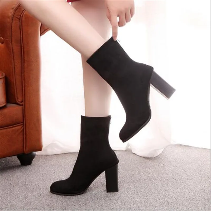 

2019 autumn and winter new women's comfortable shallow mouth pointed boots women's zipper simple sweet wild boots