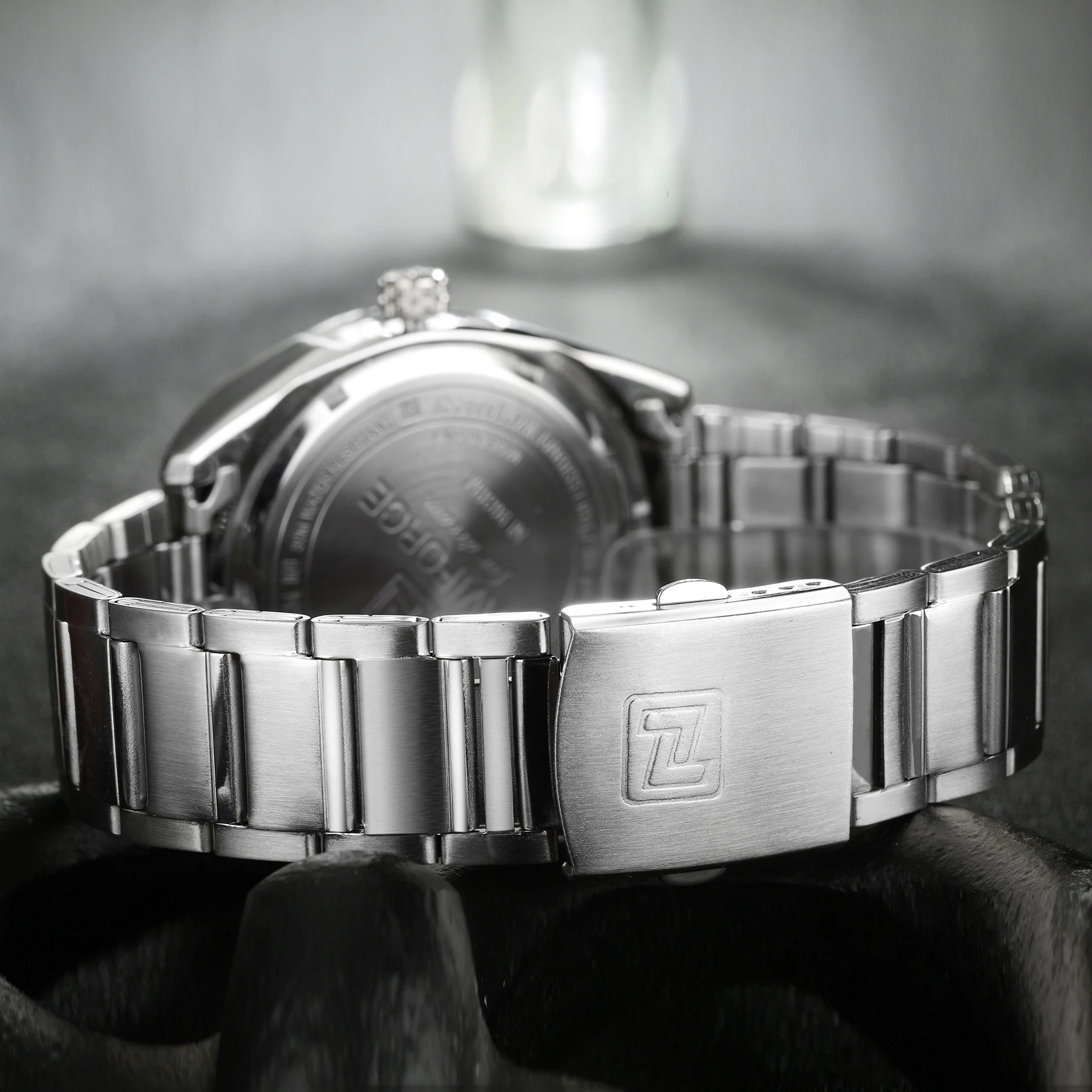 NAVIFORCE Military Watches Quartz Analog Clock Luxury Men Watch Stainless Steel Strap Waterproof Sp