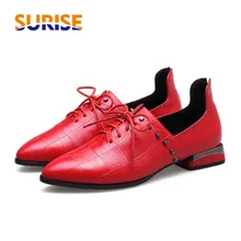 Повседневное Британский Женские туфли-лодочки из тисненой искусственной кожи Низкий каблук острый носок Кружево до Демисезонный платье дамы Стад заклепки Оксфордские броги