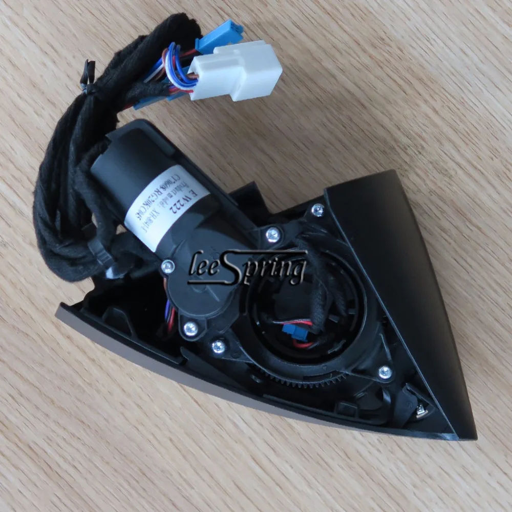 Car Audio system 3D rotating treble Speaker 3D rotating high loud speaker for Mercedes-Benz C class (w205) 2015-