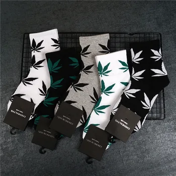 

Cotton Men's Crew Socks Harajuku Marple leaf Design Cool Skateboard Male Art Sock