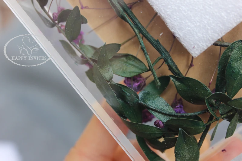 HI4055-06 Special Acrylic Box Invitation with Dried Flowers for Garden Wedding