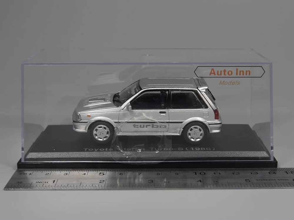 Авто ИНН-ixo 1:43 Toyota Starlet Turbo-S 1986 литая модель автомобиля