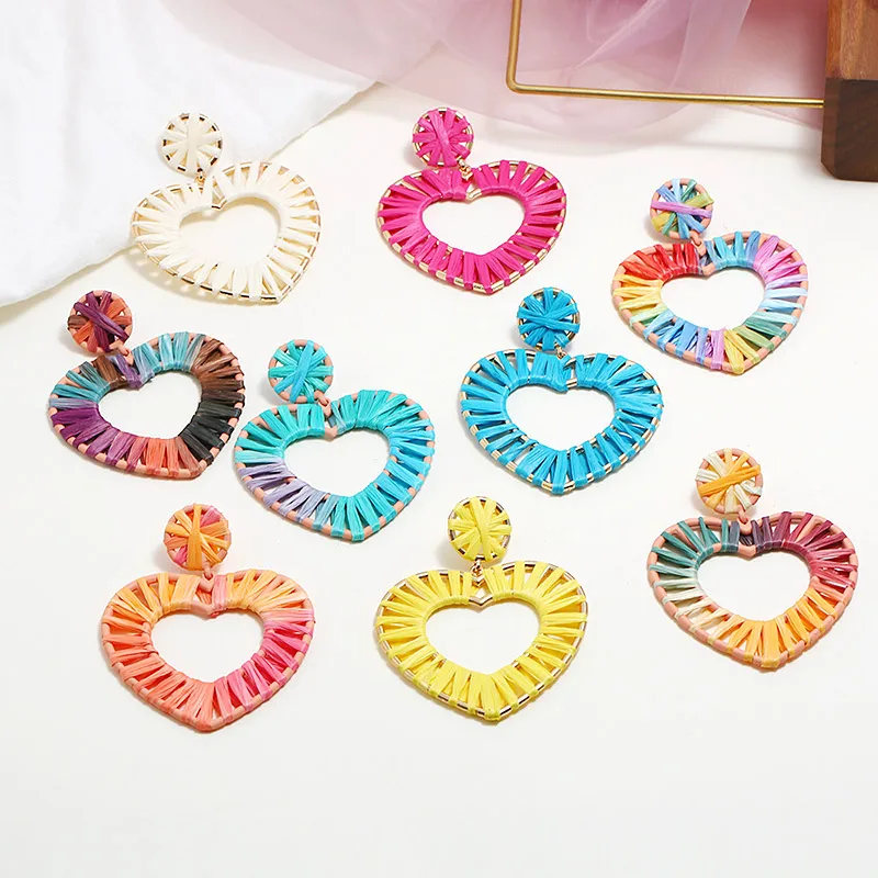 

USTAR 2019 New Boho Handmade Raffia Drop Earrings for Women Ethnic BA Colorful Heart Fringed Statement Dangle Earring 9 Colors