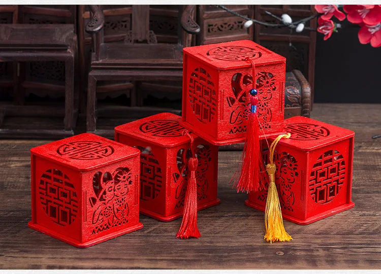 

Gifts Candy Boxes for Wedding Party Supplies Wooden Gift Box chinese style vintage novelty items red wooden Hand-held