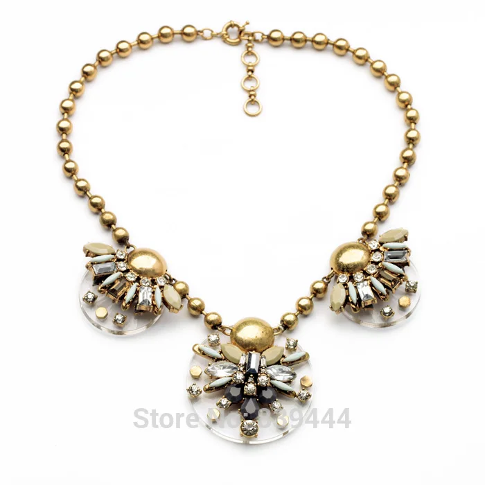 

Short Design Latest Fashion Cost-Effective Resin Pendants Necklaces Gold Color Ball Chain Necklace Wholesale