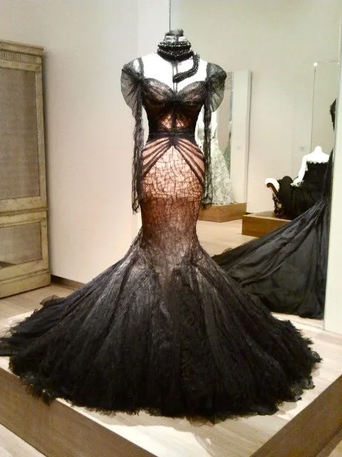 Sexy-Evening-Dresses-Lace-Long-Vestidos-De-Festa-Longo-Appliques-Evening-Dress-Full-Sleves-Evening-Gowns