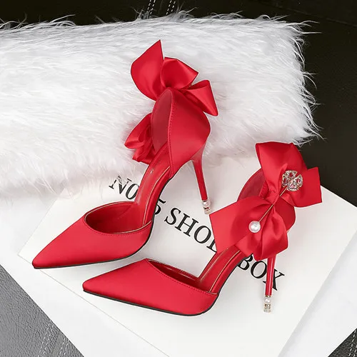 Для женщин насосы роскошный жемчуг со стразами обувь для невесты модная бабочка-знать на высоком каблуке туфли для вечеринки и свадьбы; сезон лето женские Sapatos - Цвет: Red