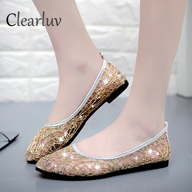 

2019 new hot summer lace bud silk cloth breathable shallow mouth pointed shoes casual flat bottom hole shoes sandals shoes woman