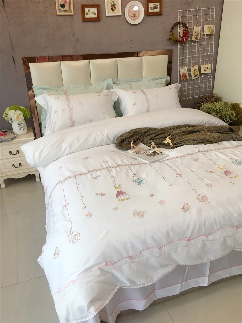 

Egypt cotton White lace Exqusite Embroidery Bedding set Queen/King Size 4Pcs Girls Bed set Duvet Cover Bedsheet Pillowcase