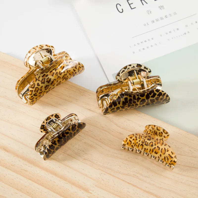 

Women Lady Girls Leopard Hair Clip Claw Hair Accessory Clamp Headpiece 2 Sizes
