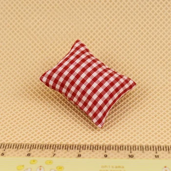 

G05-X127 children baby gift Toy 1:12 Dollhouse mini Furniture Miniature Plaid Pillow 5pcs/lot