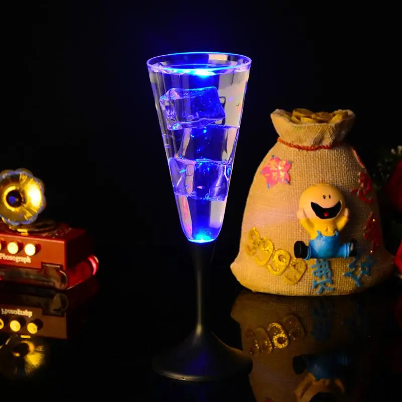 Светодиодный Индуктивный стакан для воды, светящееся шампанское, пиво, вино, виски, чашка для жидкого фруктового сока, стеклянная кружка, праздничные вечерние посуда для напитков, бар KTV
