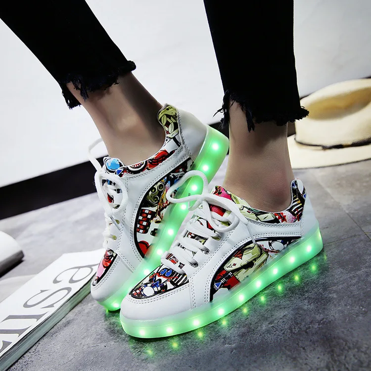 Cool/// Girls&boys Glowing Sneakers LED Light Shoes Glowing Luminous ...