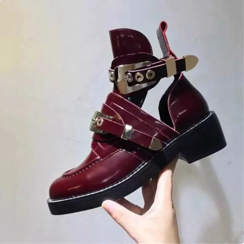 

Fashion Punk Motorcycle Boots Ladies Round Toe Luxury Metal Buckle Rivet Cow Leather Summer Women's Shoes Runway Ankle Boots