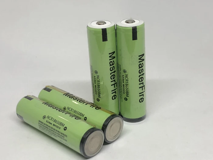 

MasterFire 100% Original Protected NCR18650BM 3.7V 3200mAh Rechargeable 18650 Li-ion Battery high drain 10A Discharge with PCB