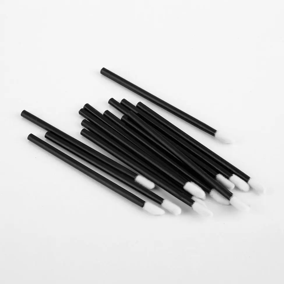 

100pcs Disposable Makeup Lip Brush Lipstick Gloss Wands Make Up Tool