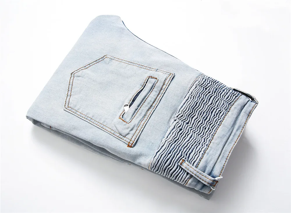 4233725895_1518810607