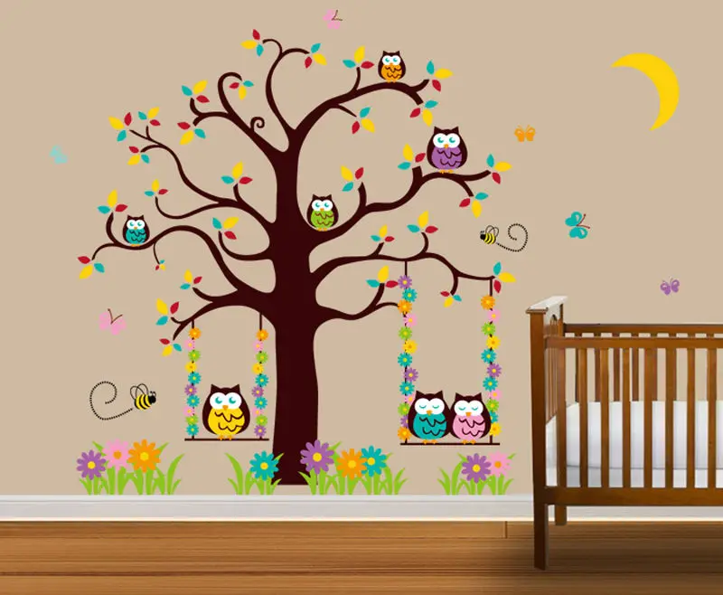 весеннее дерево украшение в группе. дерево группы в детском саду. сказочное дерево на стене. дерево на стене. дерево в интерьере детского сада.