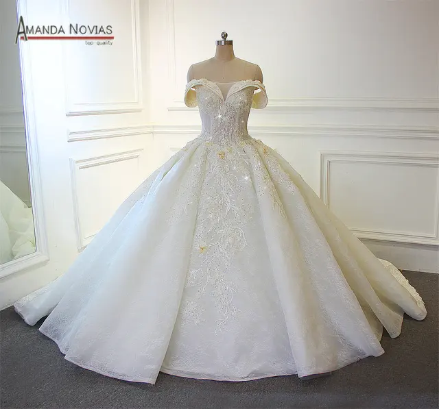 Amazing gelinlik 2018 Arabic Wedding Dress With Long Train