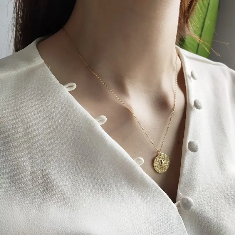 

Silvology 925 Sterling Silver Scorpio Necklace Gold Embossed Constellation Pendant Necklace For Women Fashionable Jewelry Gift