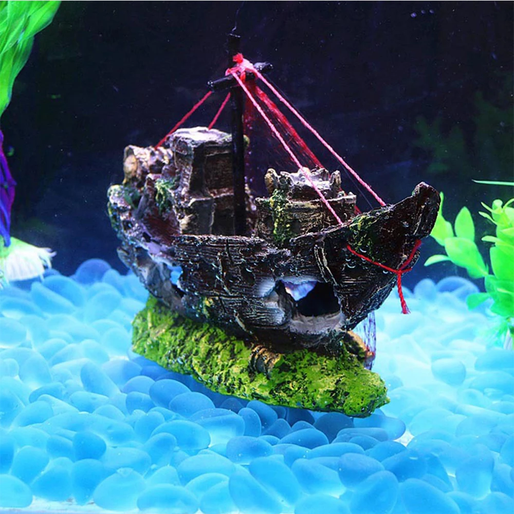 Resin Material Beautiful Aquarium Ornament Wreck Sailing