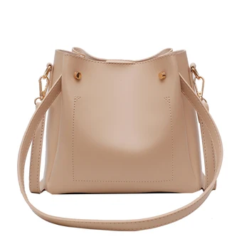 

2019 autumn and winter new fashion versatile fashion simple spell color bucket large capacity hand bill of lading shoulder slant