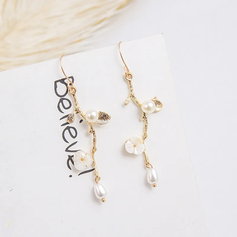 

Fashion Personality Metal Tree Branches Leaf Flower Drop Earrings Simulated Pearl Pendant Hook Earring for Women Jewelry 5B3016