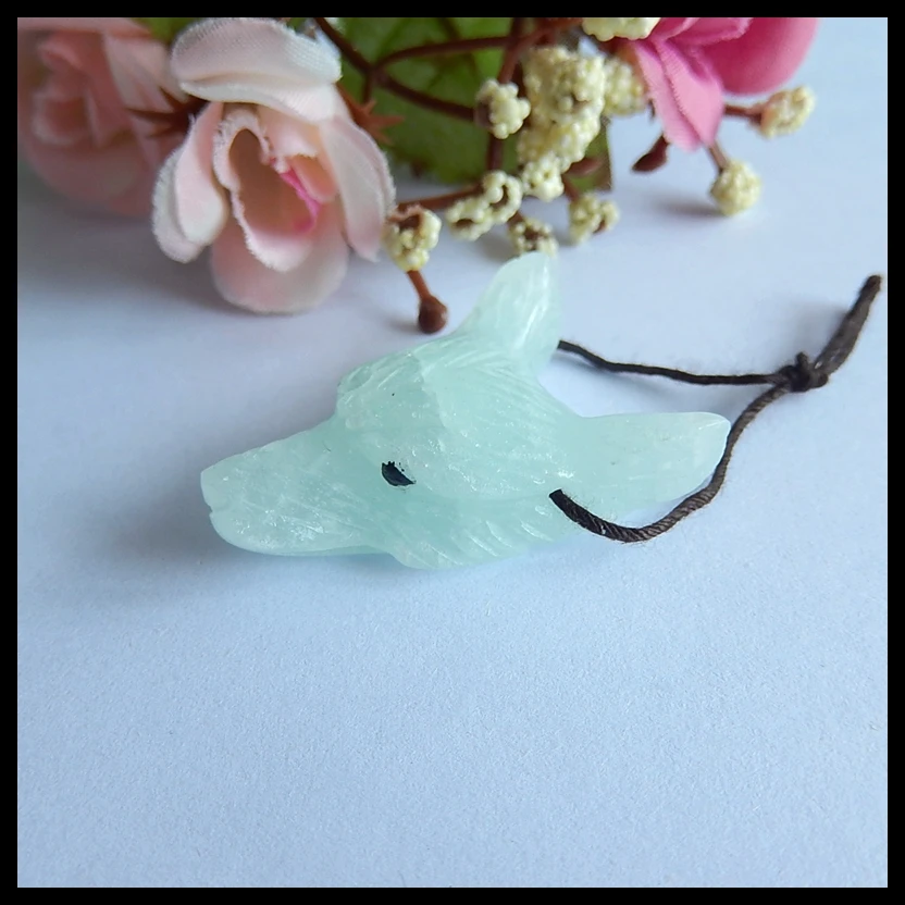 

Carved wolf head Pendant Hemimorphite Gemstone pendant bead,Semiprecioous jewelry wolf head pendant,35x25x11mm,8.6g