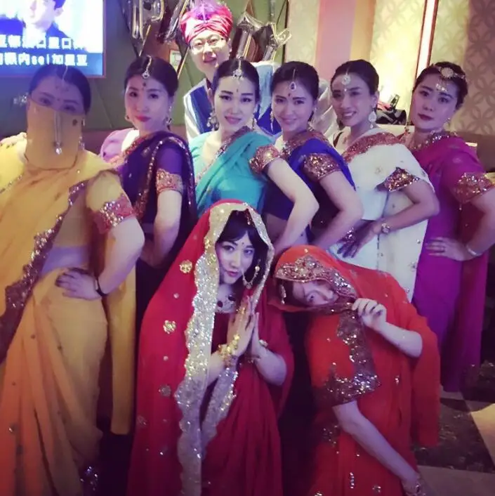 Индийский сари Модный женский этнический стиль вышивка сари красивый танцевальный костюм леди длинная удобная одежда