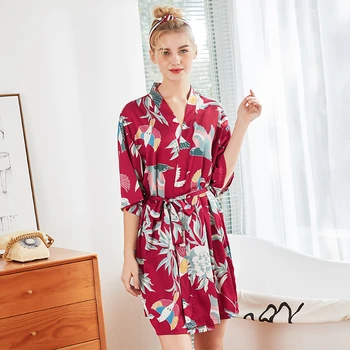 

Herislim Silk Floral Print Short Kimono Bathrobe Wedding Bride Bridesmaid Robe Half Sleeve Sleepwear Women Summer Dressing Gown