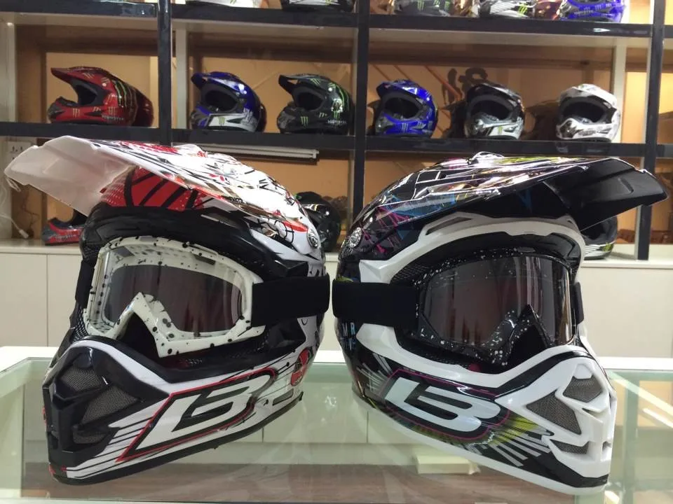 full face mtb helmet with goggles