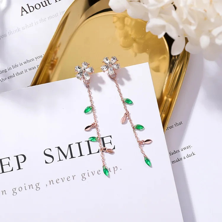 

Hot 1 Pair Women Elegant Chic Sweet Rhinestones Leaves Flower Long Earrings Gift