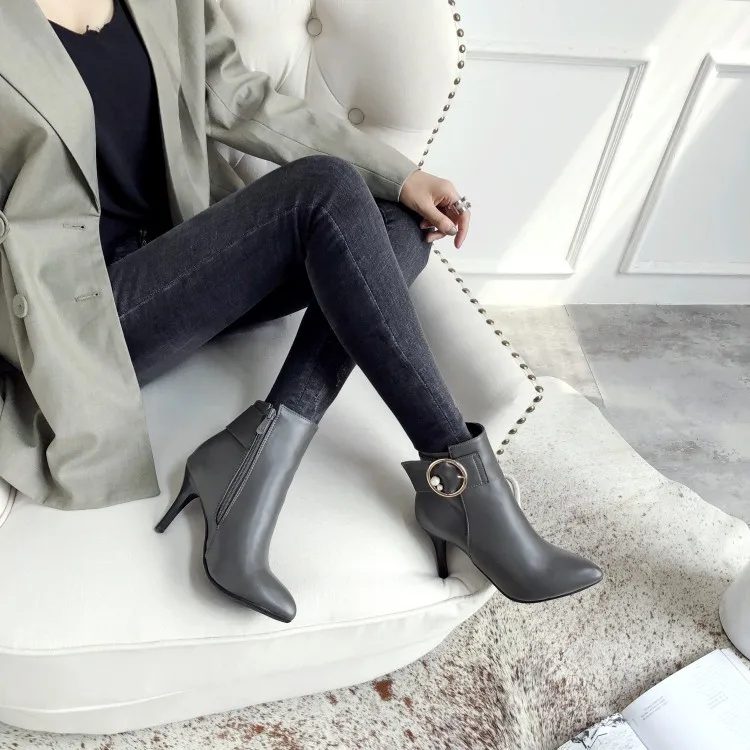

Big Size 11 12 13 14 15 Short-barreled Martin Boots Tide Shoes High heel, thick heel, pointed, all-round sexy Ankle Boots
